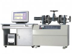 挑戰PLC實驗臺的高級編程任務，突破創新的邊界。(圖2)