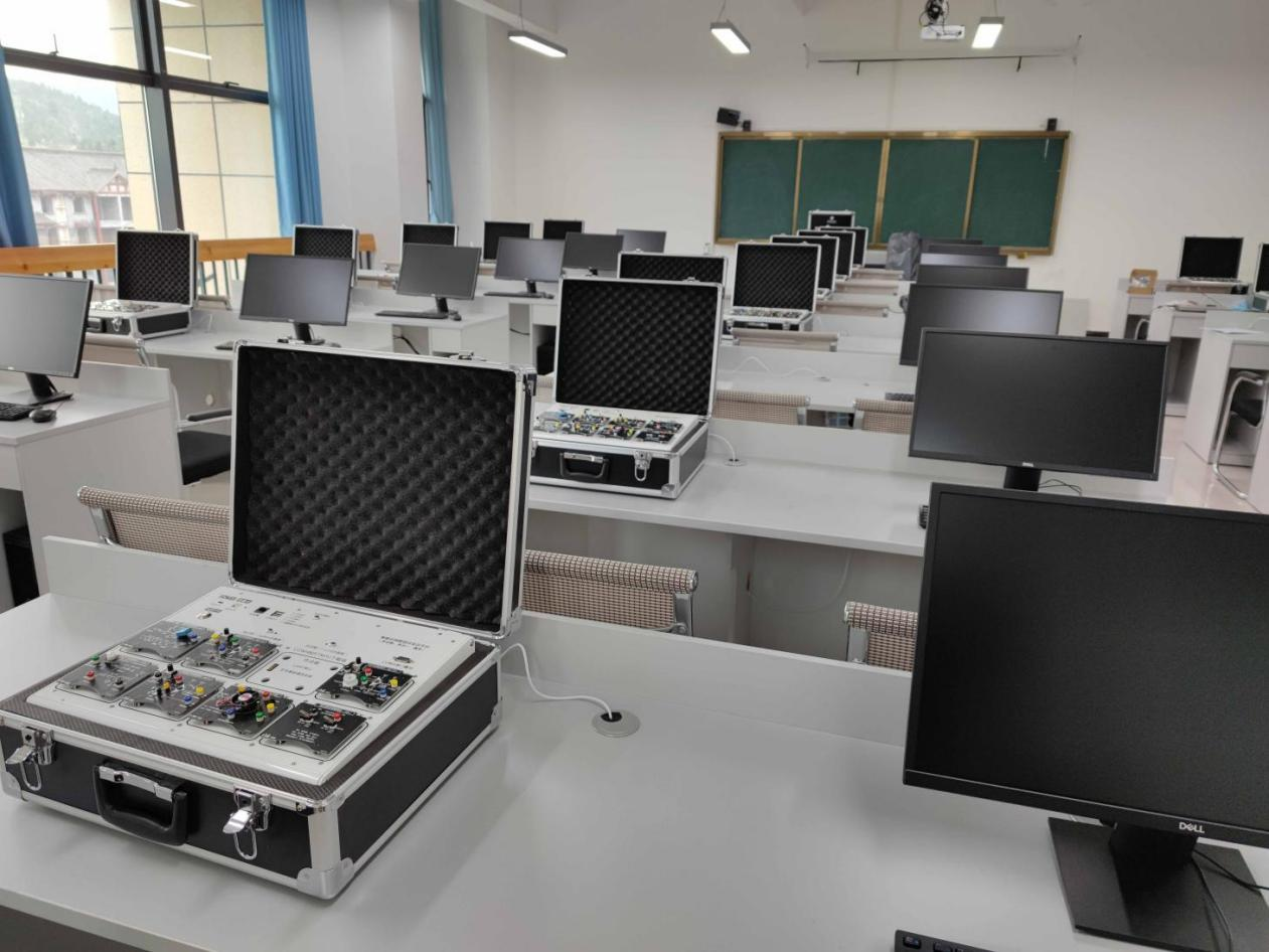 ZRWL-CKB物聯網綜合實訓平臺(圖1)